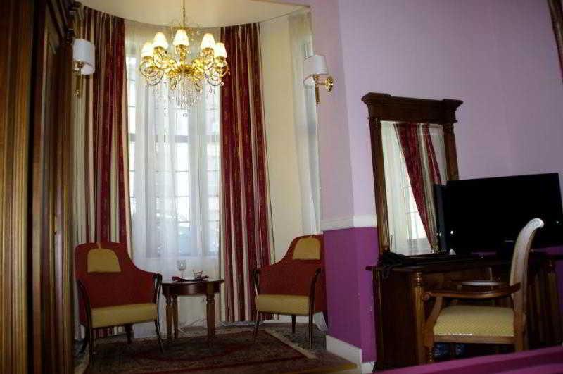 Hotel Angelo D'Oro โปลเยชต์ ภายนอก รูปภาพ