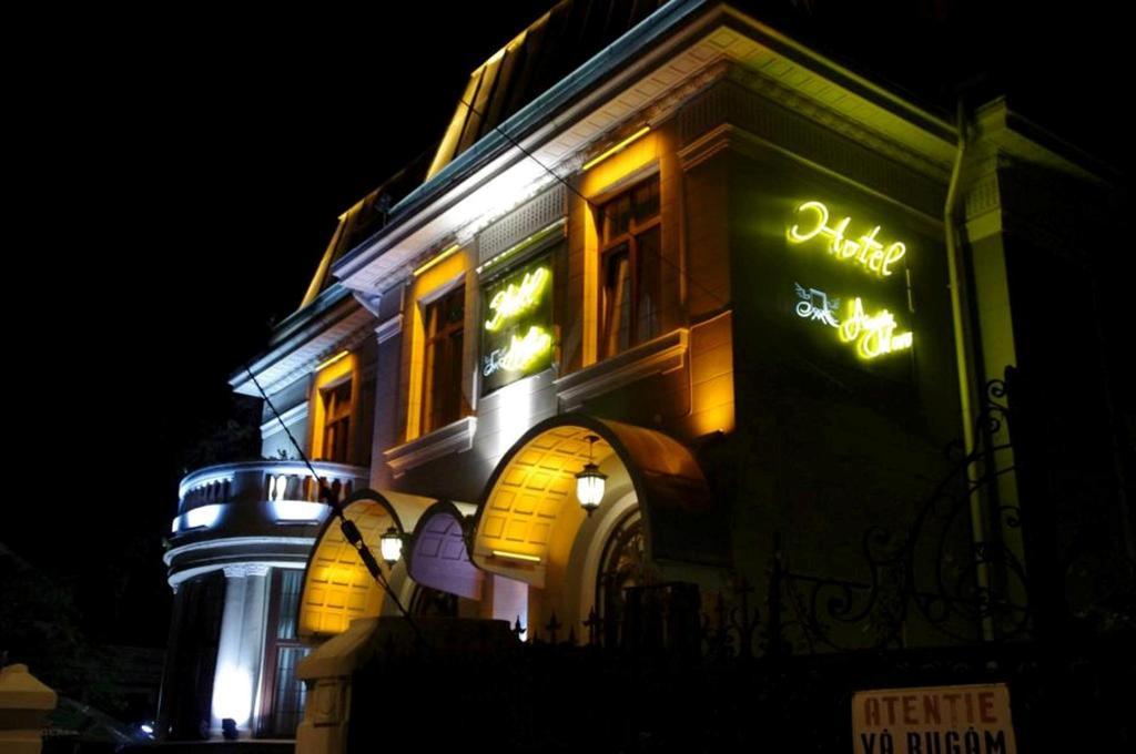 Hotel Angelo D'Oro โปลเยชต์ ภายนอก รูปภาพ